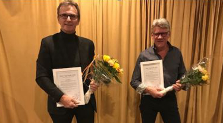 Årest fagerstabor 2020 Bengt Eriksson och Björn Furulind framför en gul bakgrund.