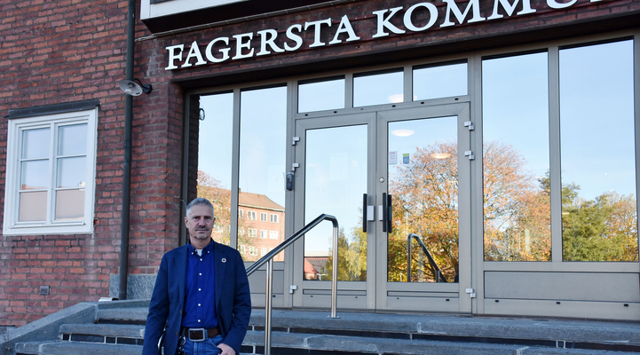 Håkan Eck, förvaltningschef Västmanland-Dalarna miljö- och byggförvaltning, framför Brukskontoret